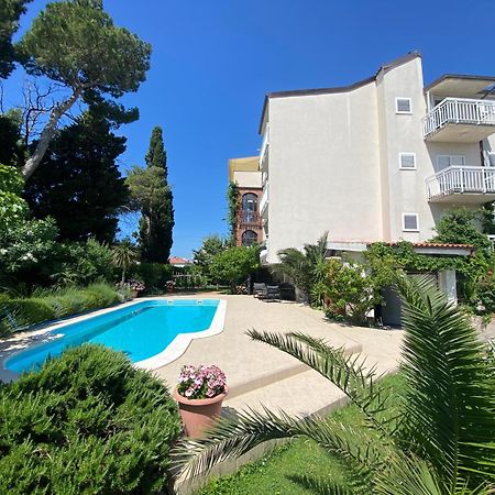 Kaštela Villa Flora מראה חיצוני תמונה